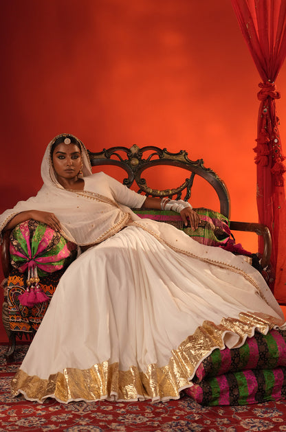 Saaz-e-Rang Lehenga Set