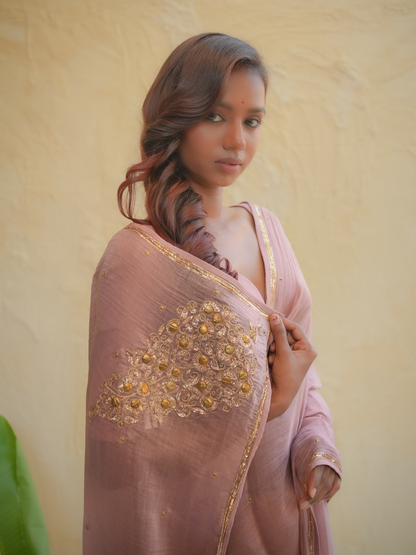 Dusty Rose Organza Saree with Gold Zari Border & Embroidered Pallu