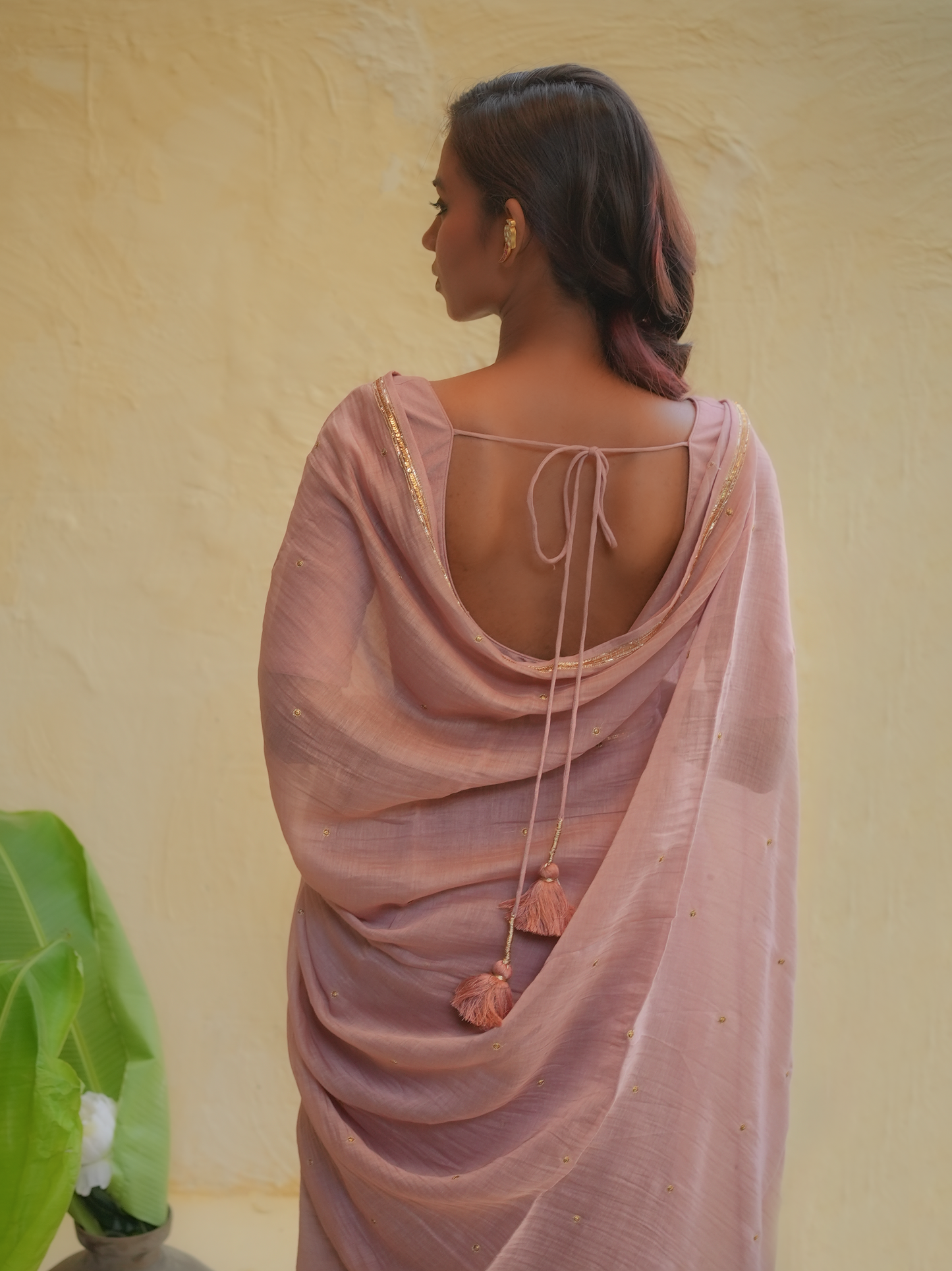 Dusty Rose Organza Saree with Gold Zari Border & Embroidered Pallu