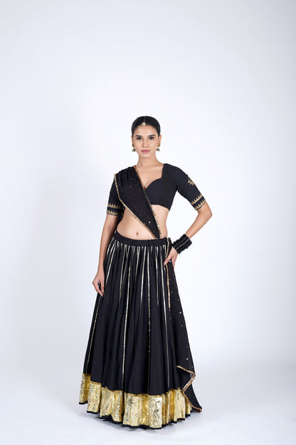 Raatrani Black Saanjh Lehenga Set