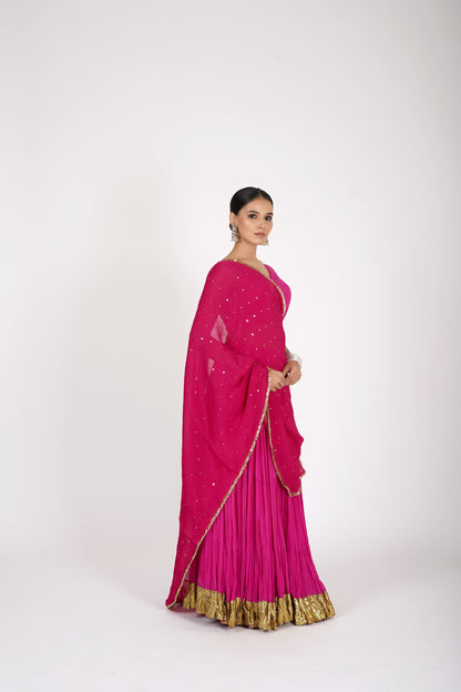 Manjari Magenta Saanjh Lehenga Set