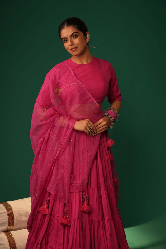 Raatrani Gulab Lehenga Set